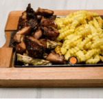 frango a passarinho com fritas Steak Maná